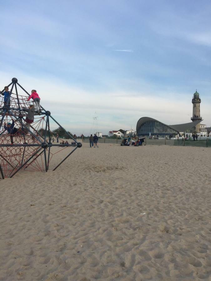 Ferienwohnung In Warnemuende, Friedrich-Franz-Strasse 11 罗斯托克 外观 照片