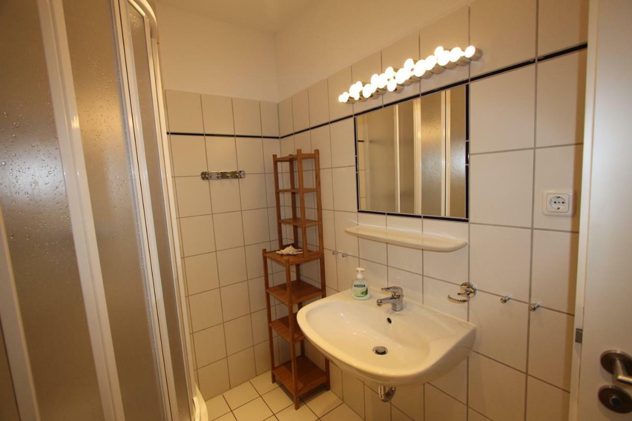 Ferienwohnung In Warnemuende, Friedrich-Franz-Strasse 11 罗斯托克 外观 照片