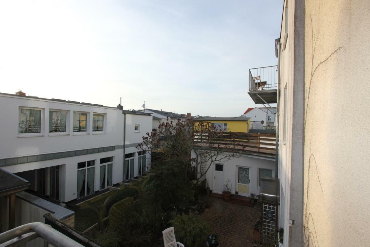 Ferienwohnung In Warnemuende, Friedrich-Franz-Strasse 11 罗斯托克 外观 照片