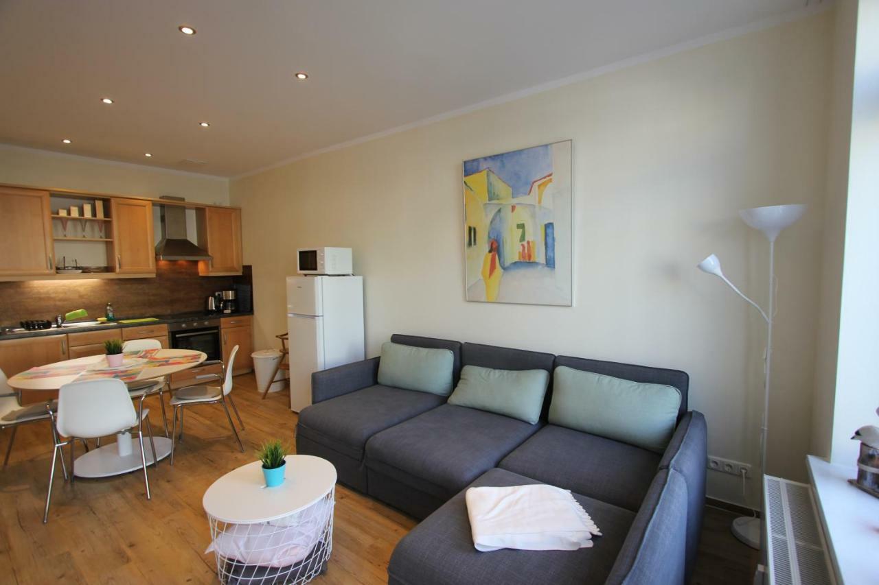 Ferienwohnung In Warnemuende, Friedrich-Franz-Strasse 11 罗斯托克 外观 照片